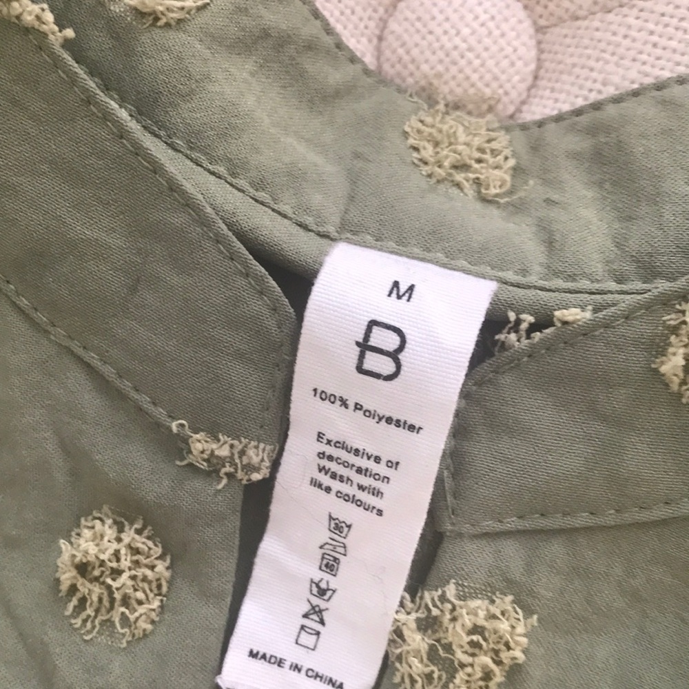 Light Olive Green Embroidered Dot Linen Top - Picture 2 of 7